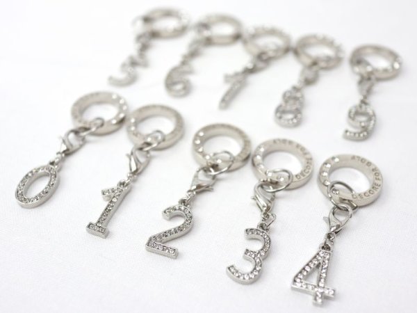 画像2: ヘッドカバー用ナンバーチャーム　ヘッドカバー用 番手チャーム 番号札 UT用 FW用 ゴルフアクセサリー SWAROVSKI （単品） (2)