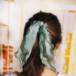 画像1: 直ぐに使えるヘアアクセサリー セット バナナクリップ リボンシュシュ ヘアピン 黒ゴム（３個付） (1)