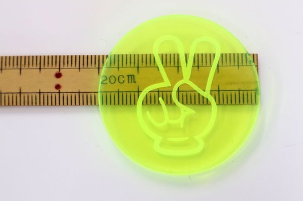 画像5: アクリル製 ゴルフチップマーカー 蛍光色 40mm いいね ピース スマイル 前向きゴルフ (5)