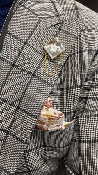 画像5: SWAROVSKI オリジナル社章・バッチ製作【1個より製作】サイズ21mm*21mm【ギフトボックス入り】 (5)